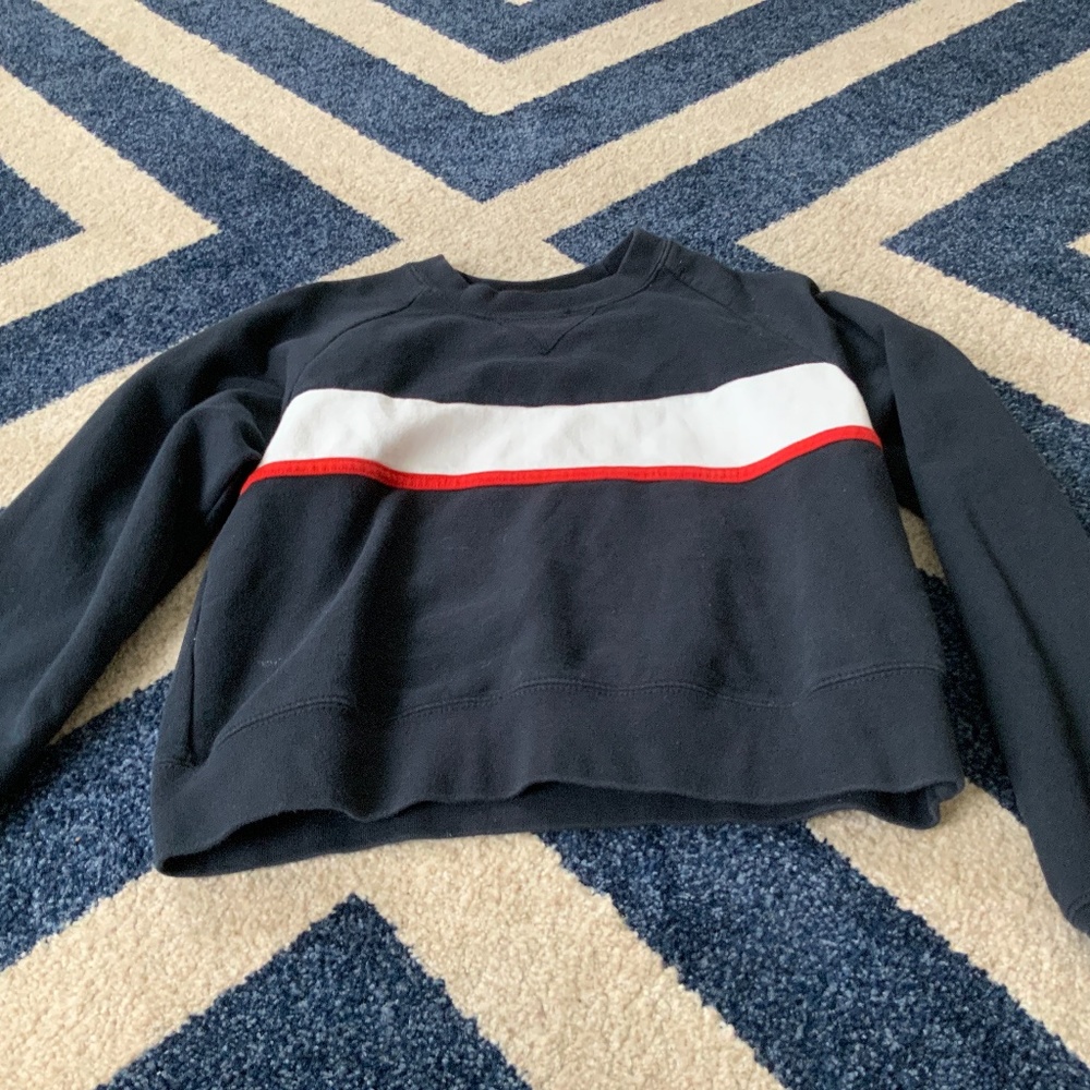 John Gault (Brandy Melville)  Cropped Pullover